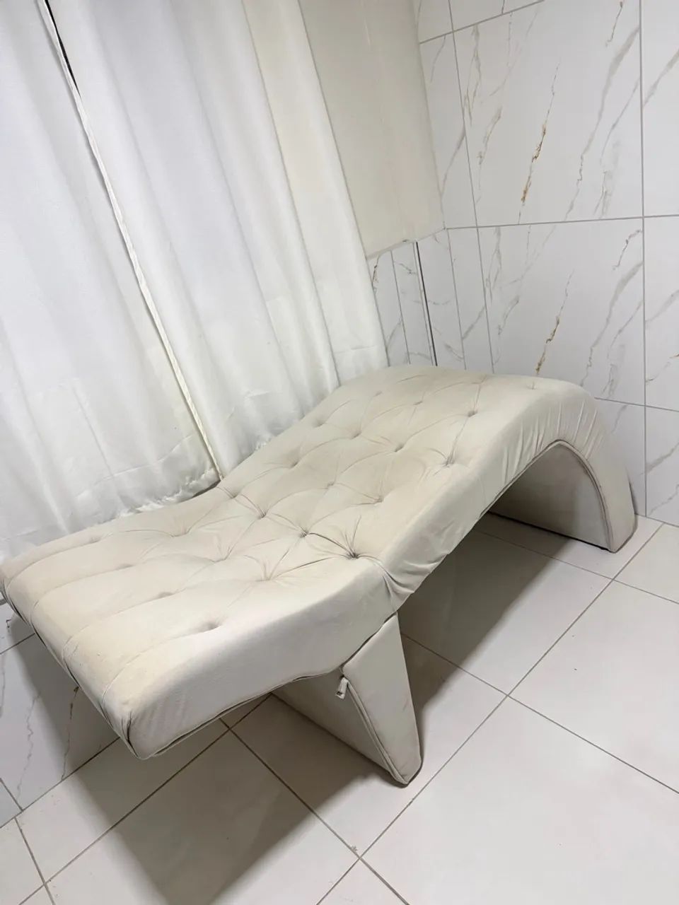 Maca estética e luminária meia lua