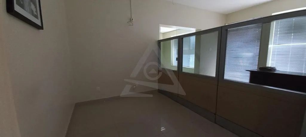 Casa para alugar em Campinas, Taquaral, com 1 quarto, com 157 m² - Foto 3