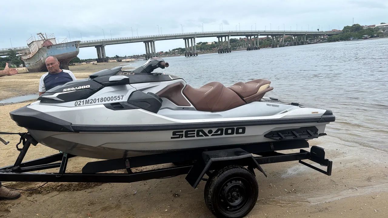 JET SKI RTX LIMETED 300