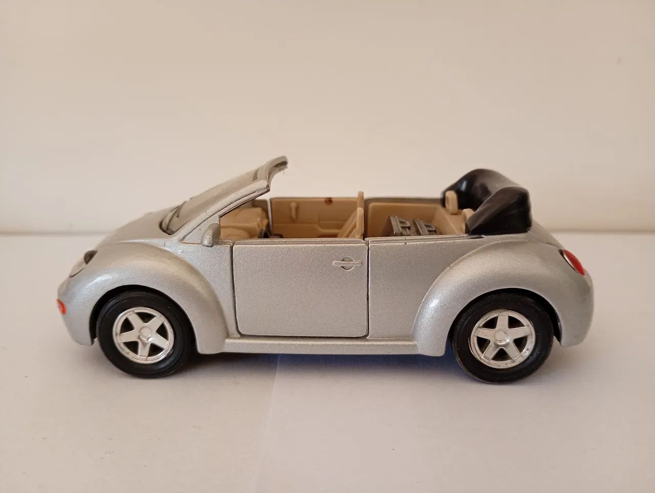Saico - Miniatura VW New Beetle Cabriolet  - Foto 2