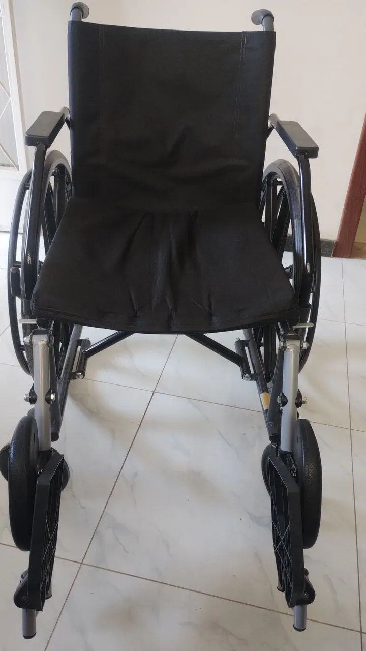 Cadeira de rodas - Foto 2