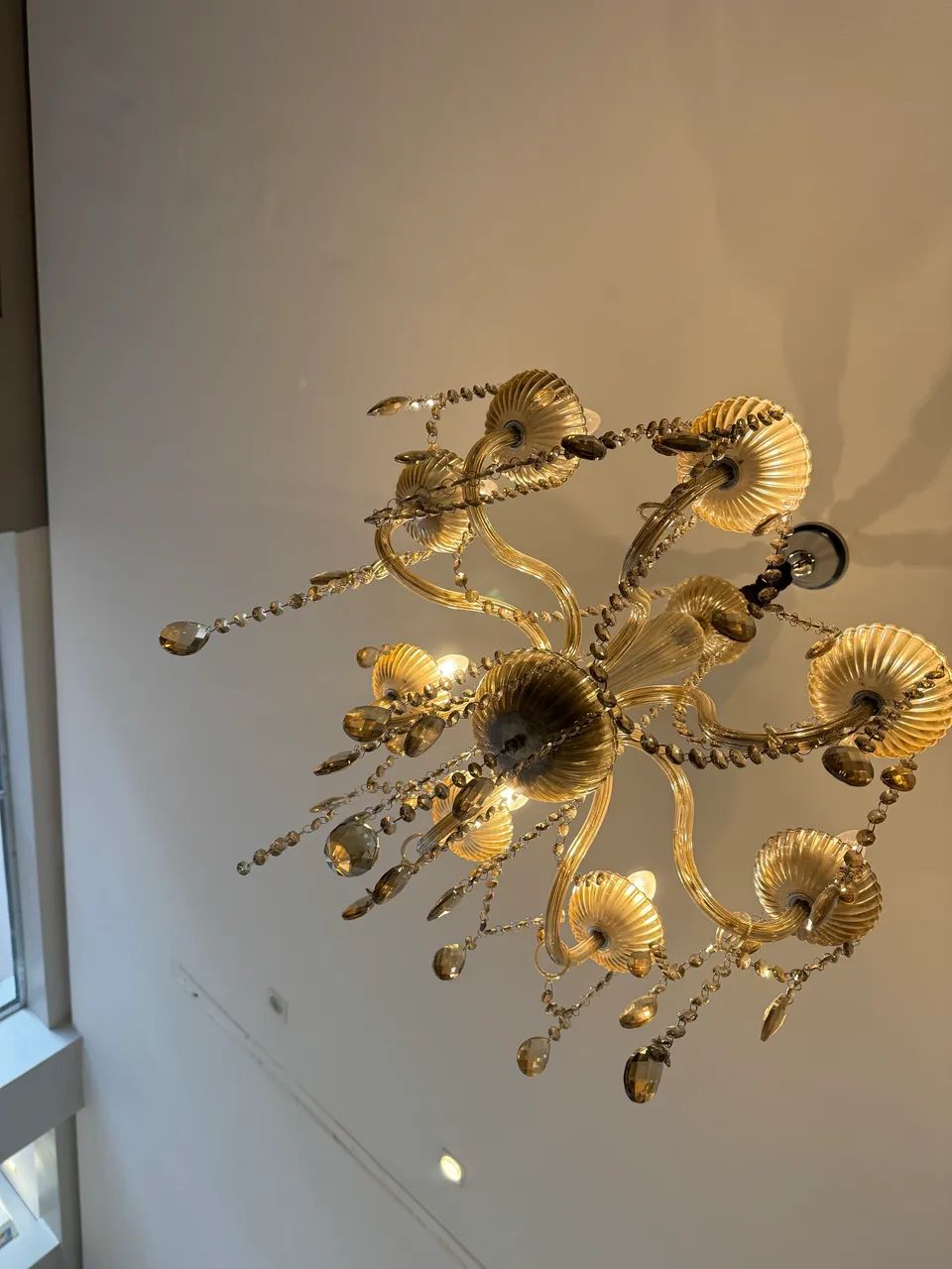 Lustre clássico de 8 braços