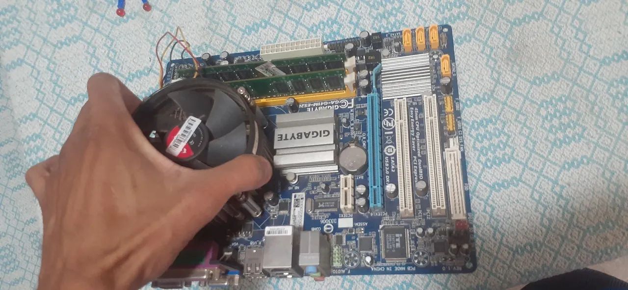 Kit Placa mãe processador core 2 Duo, com 4 Gb RAM  - Foto 2