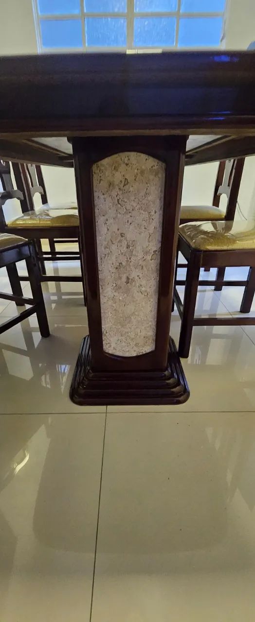 Mesa jantar com 6 cadeiras 