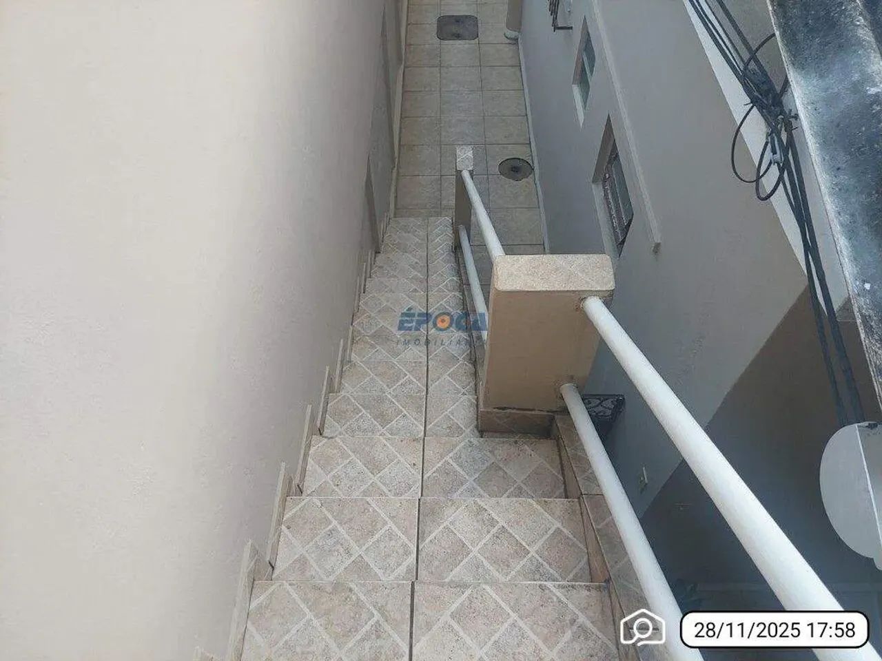 CASA EM BENTO RIBEIRO, 2 QUARTOS E GARAGEM!! - Foto 2