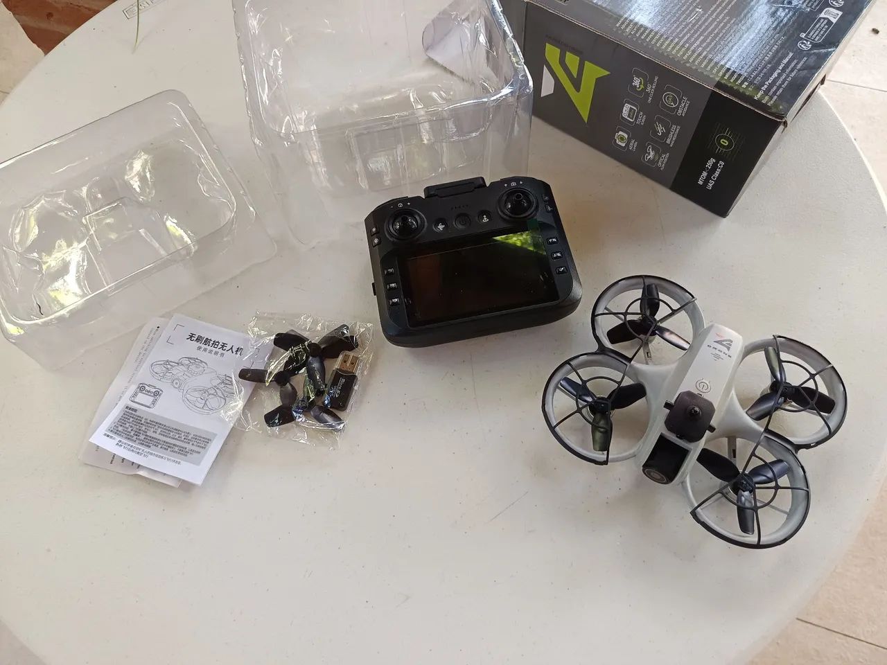 drone shuttle s529-s1000 branco com controle lcd - Foto 5