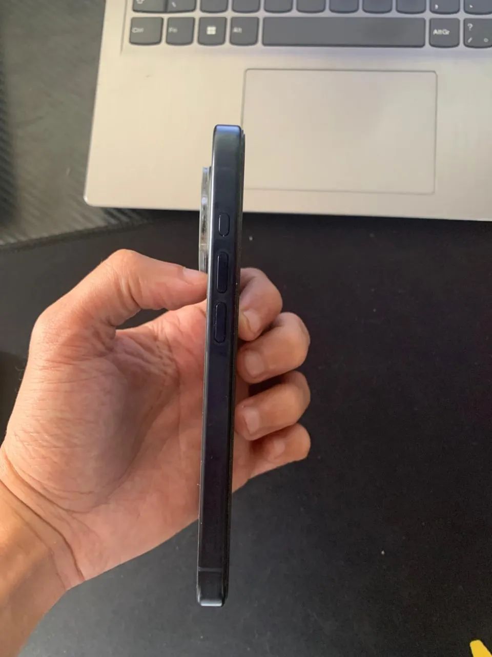 iPhone 15 PRO - Foto 5