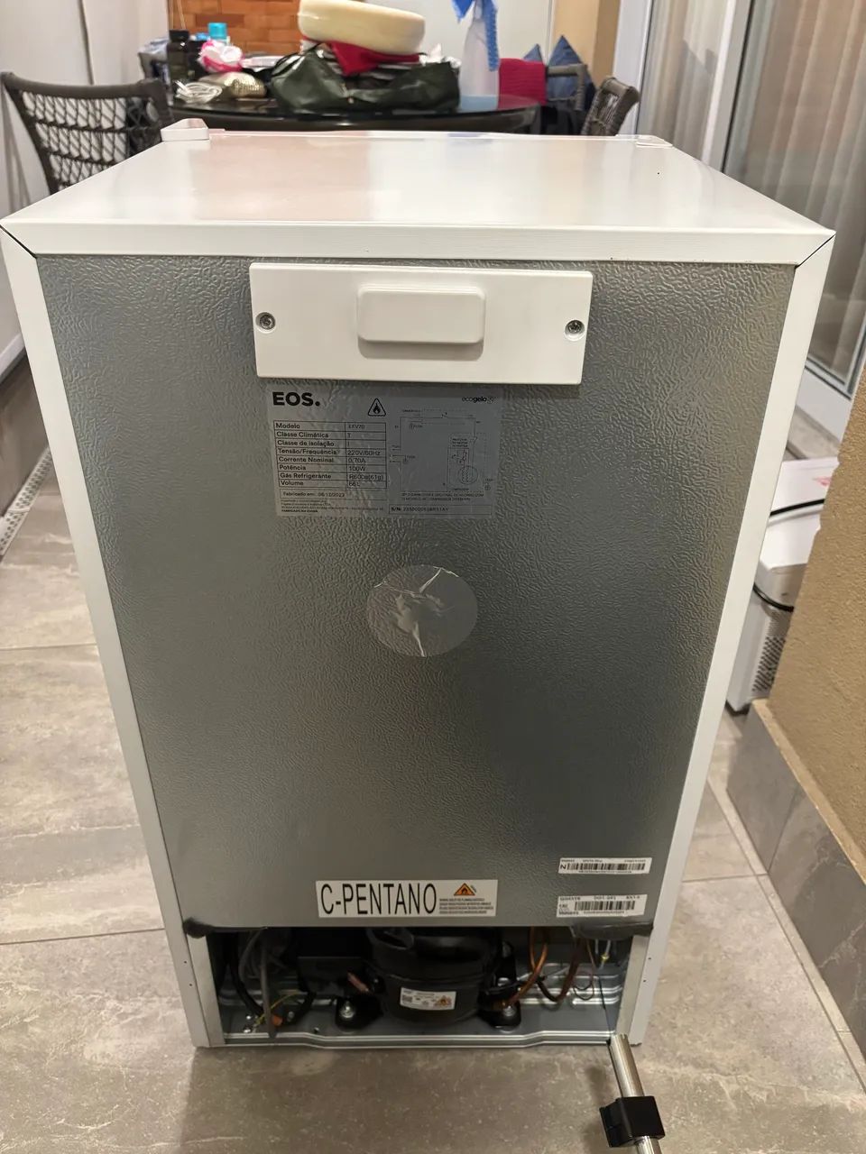 Freezer Vertical EOS 66 Litros EcoGelo Slim EFV70 220V - Foto 4