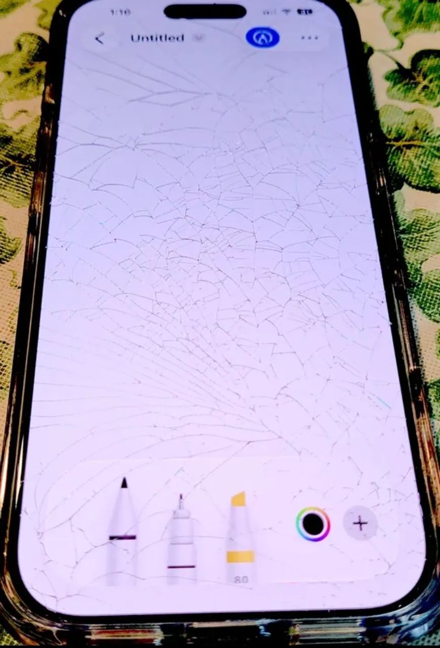 Compro iPhone 17 quebrado com procedência iCloud ativo 