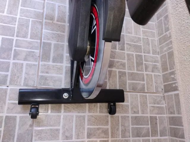 Bicicleta ergométrica, pouco usada, em ótimo estado! - Foto 4