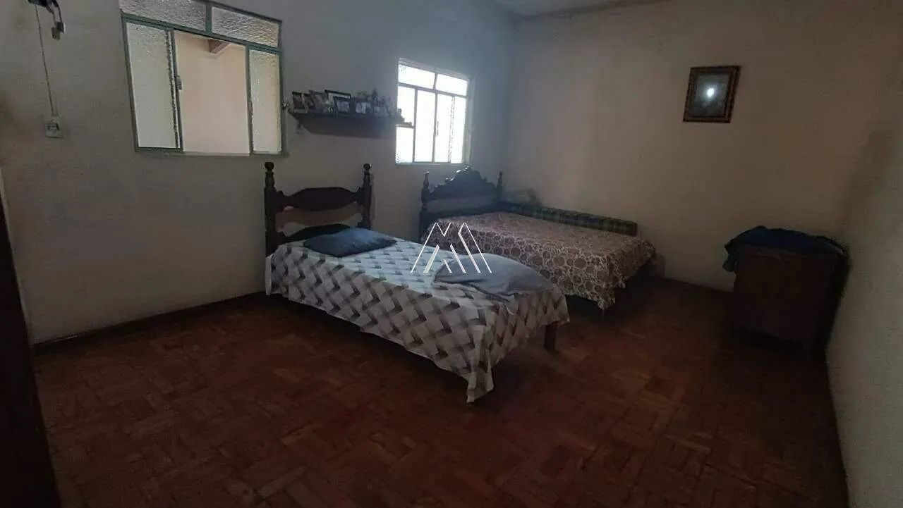 Vendo casa em Itaúna em excelente localização! - Foto 5