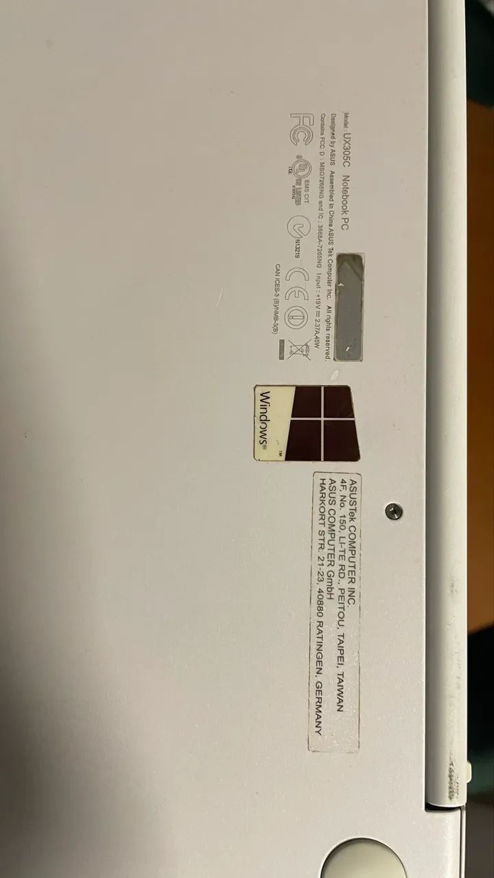 Notebook Asus ZenBook UX305 - Foto 2