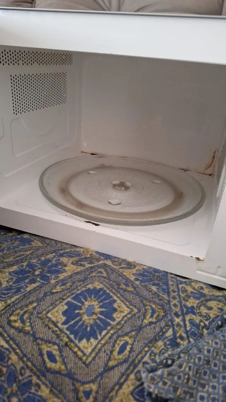 Para quem quer a comida quentinha, microondas philco espelhado. - Foto 5