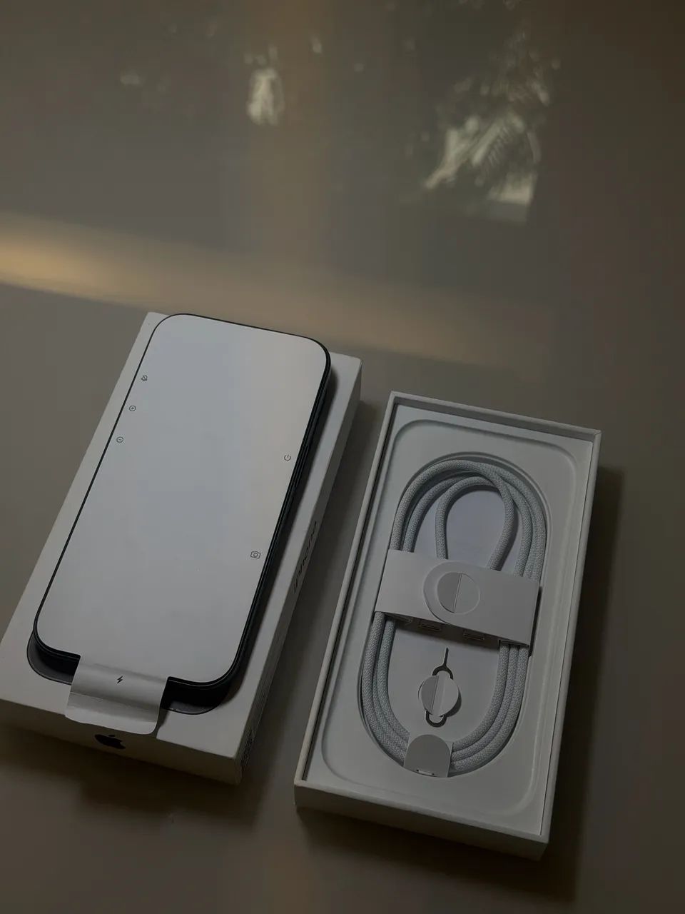 iPhone 16  - Foto 3