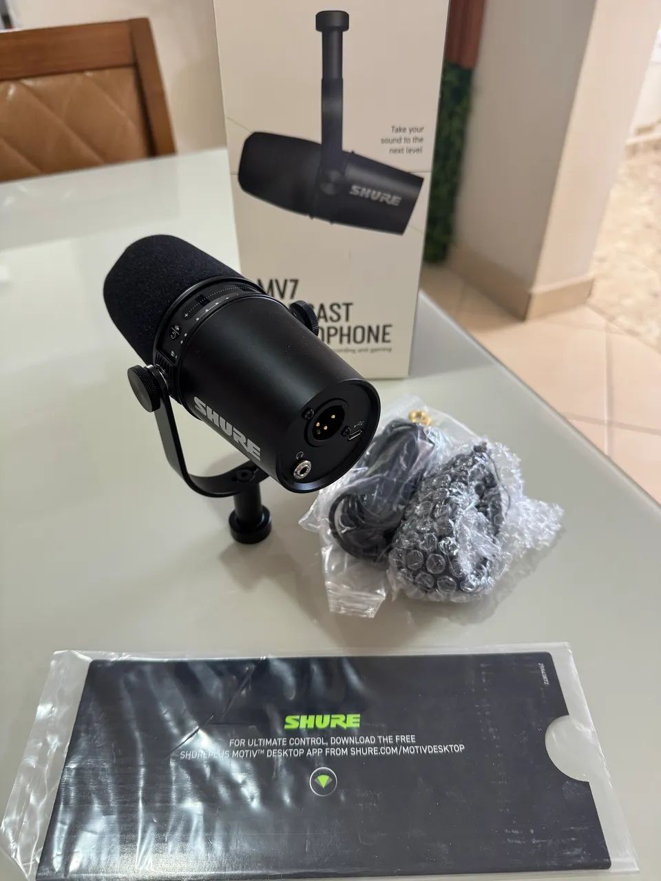 Microfone Shure MV7 (USB + XLR) - Foto 4