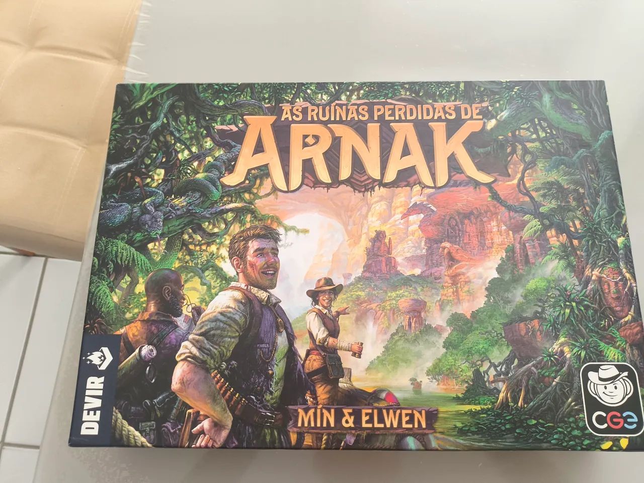 Ruínas Perdidas de Arnak - Boardgame + sleeves + componentes 3D