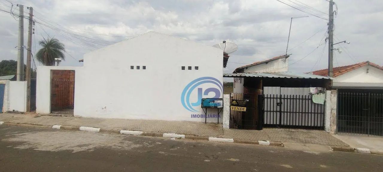 Renda Garantida! 4 Kitnets + 2 Casas no Mesmo Terreno