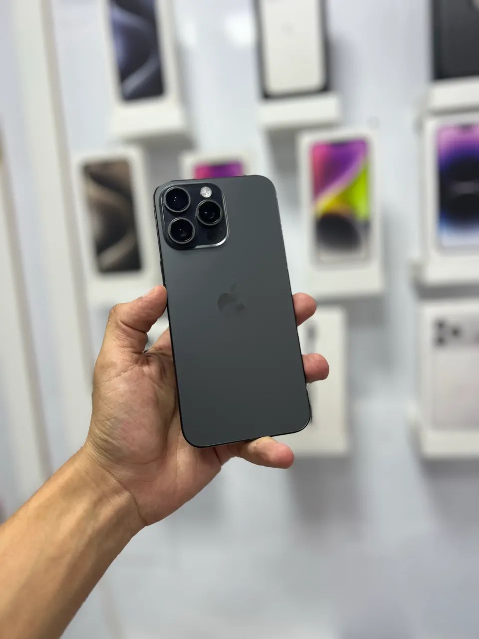 iPhone 15 Pro Max - 256GB preto 