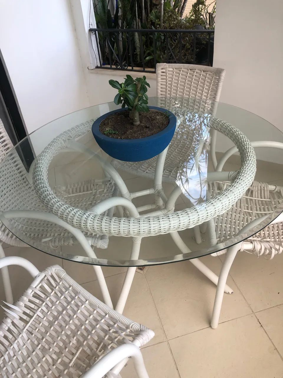 Mesa varanda 1,20 vidro bisotado, 4 cadeiras