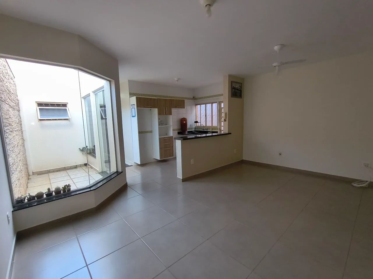 Casa aluguel  Excelente Padro e acabamento 