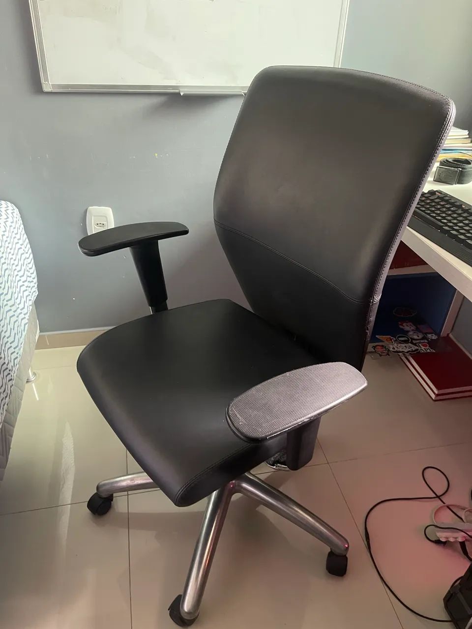 Cadeira De Escritorio nova  - Foto 3