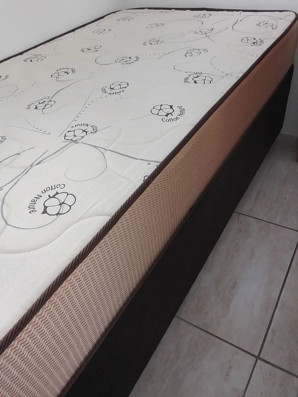Conjunto de cama com dase separado de solteiro 