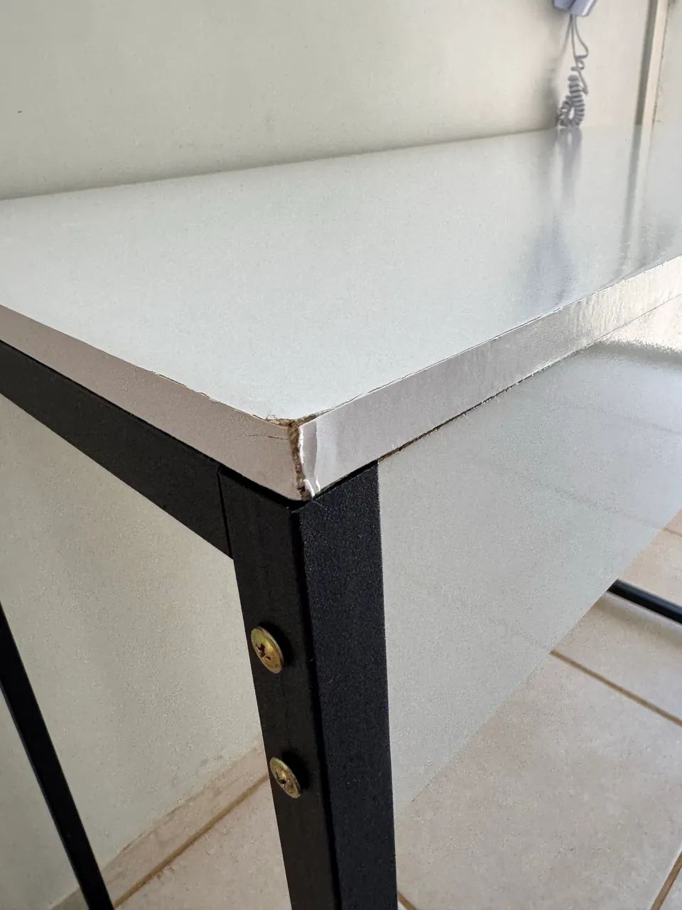 Mesa de escrivaninha/ estudo/ computador NOVA  - Foto 3