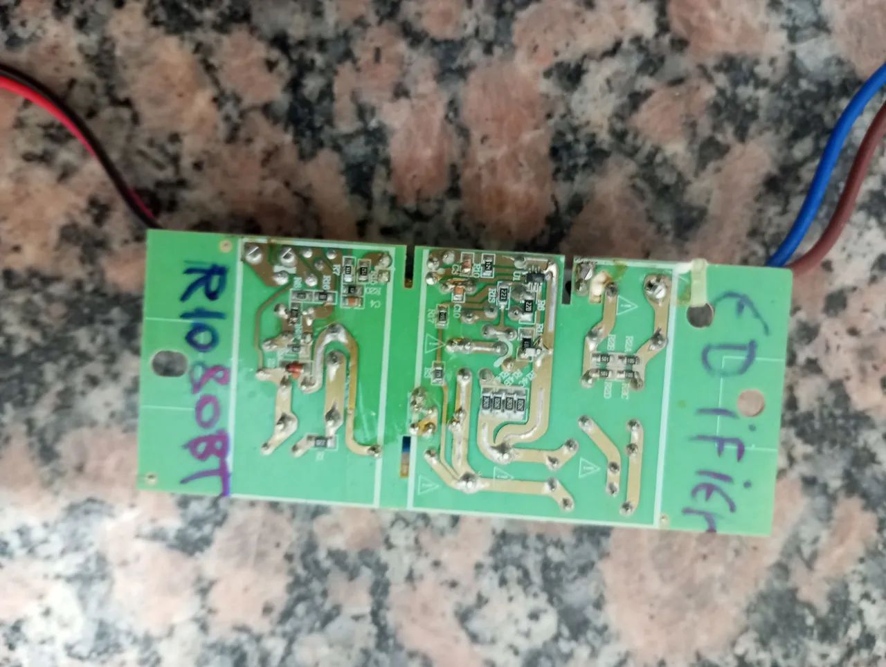 Fonte caixa edifier r1080bt funcionando perfeitamente  - Foto 2