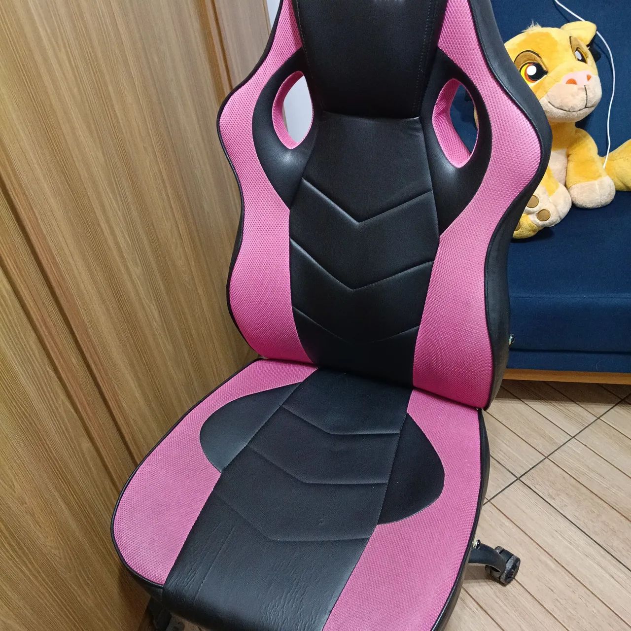 Cadeira Gamer rosa e preta