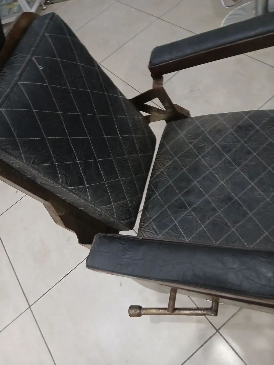 Cadeira para barbearia ou salão  - Foto 2