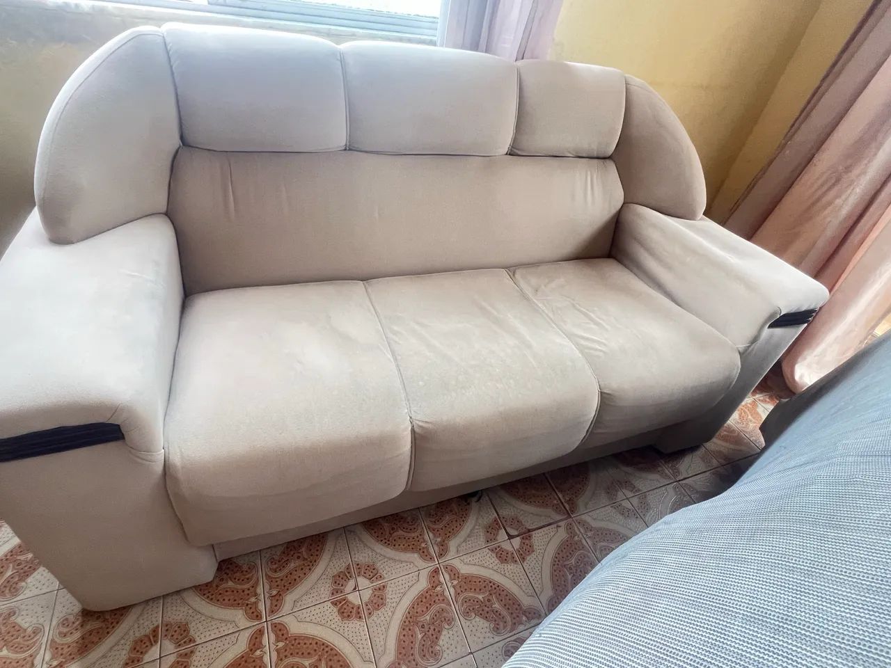 Vendo  sofá em bom estado  - Foto 4