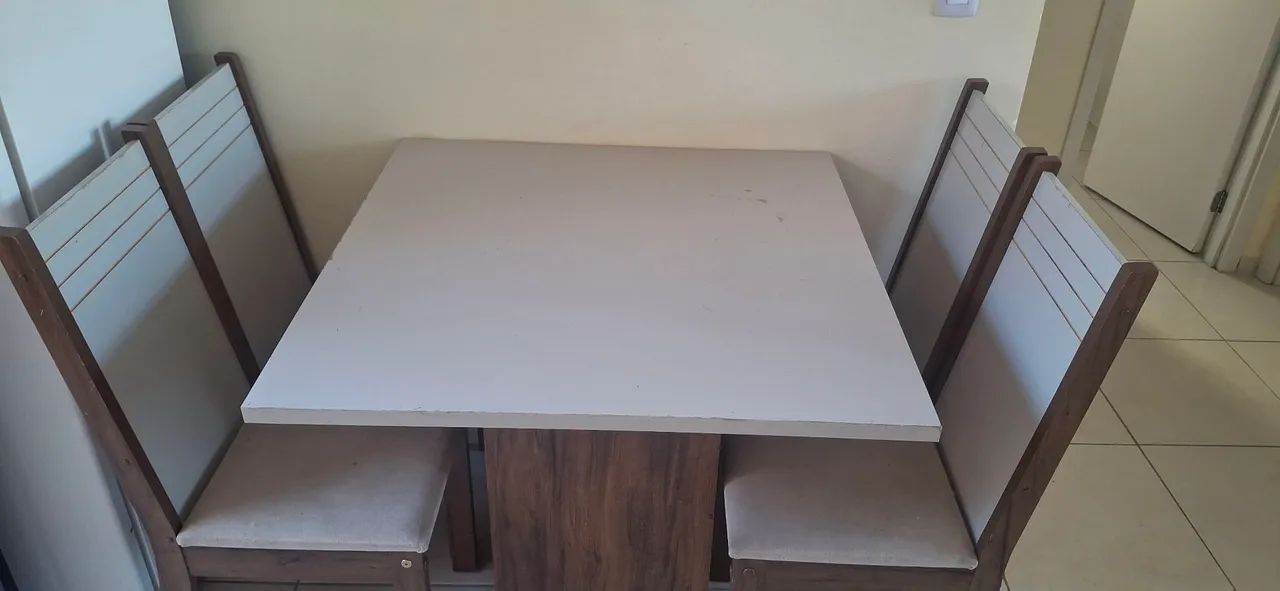 Mesa de Jantar com 4 cadeiras - Foto 2