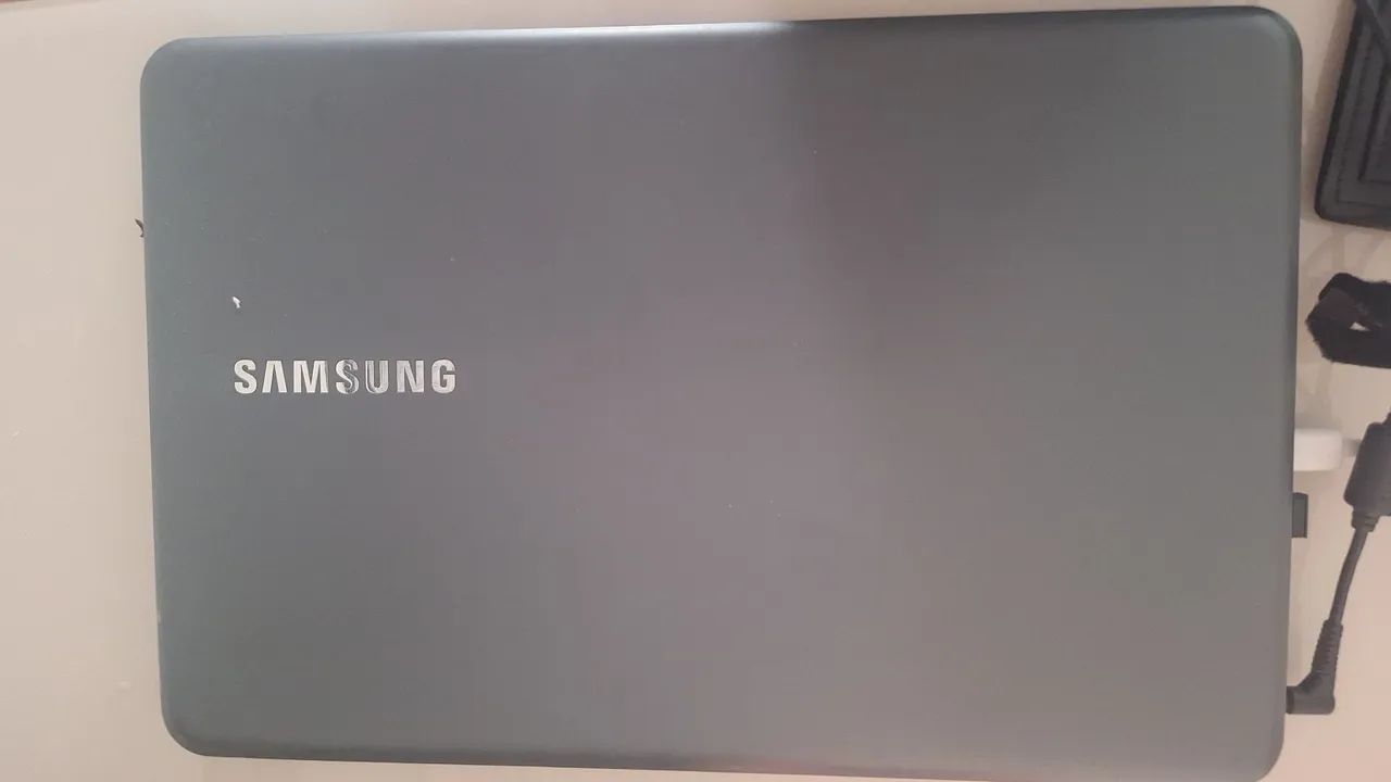 VENDO NOTEBOOK SAMSUNG  - Foto 3