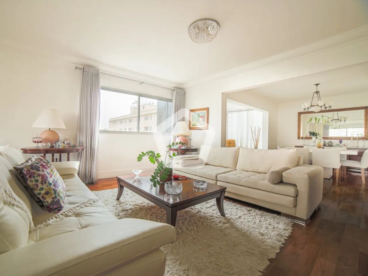 Apartamento em Indianópolis