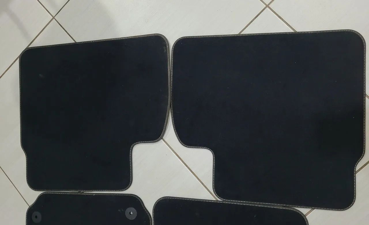 Jogo de tapetes original Amarok  - Foto 4