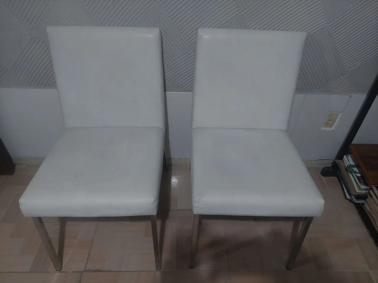 Cadeira de couro com aço inox  - Foto 2
