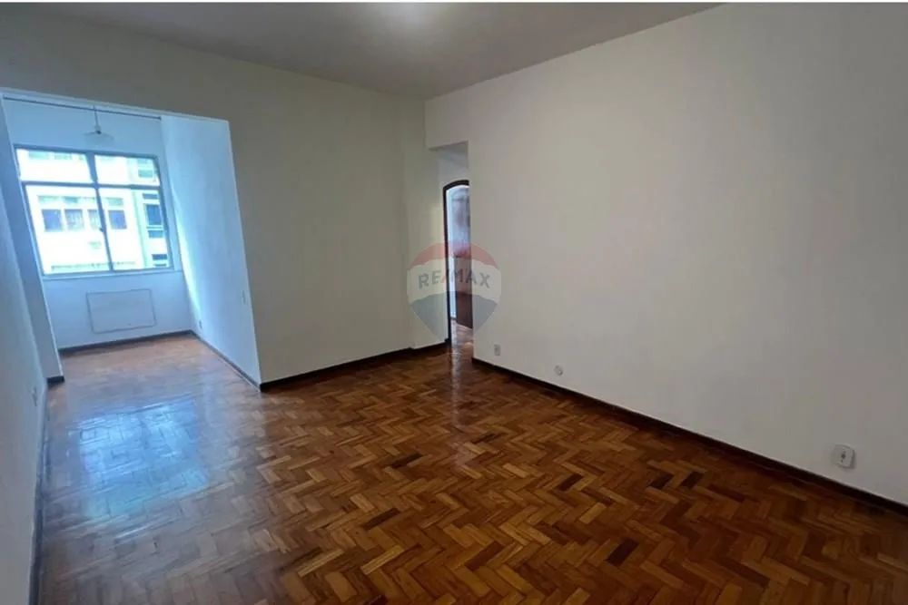 OPORTUNIDADE NO CORAÇÃO DA TIJUCA - 3 QUARTOS COM GARAGEM