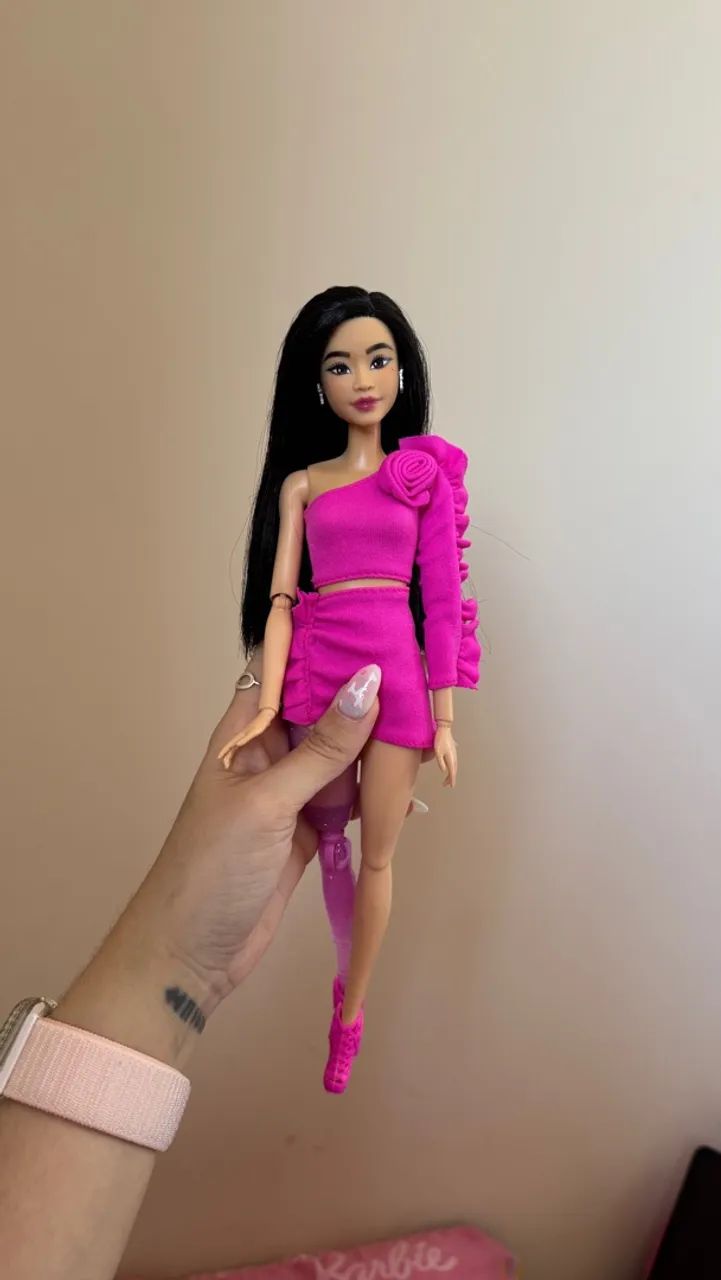 Boneca barbie asiatica 