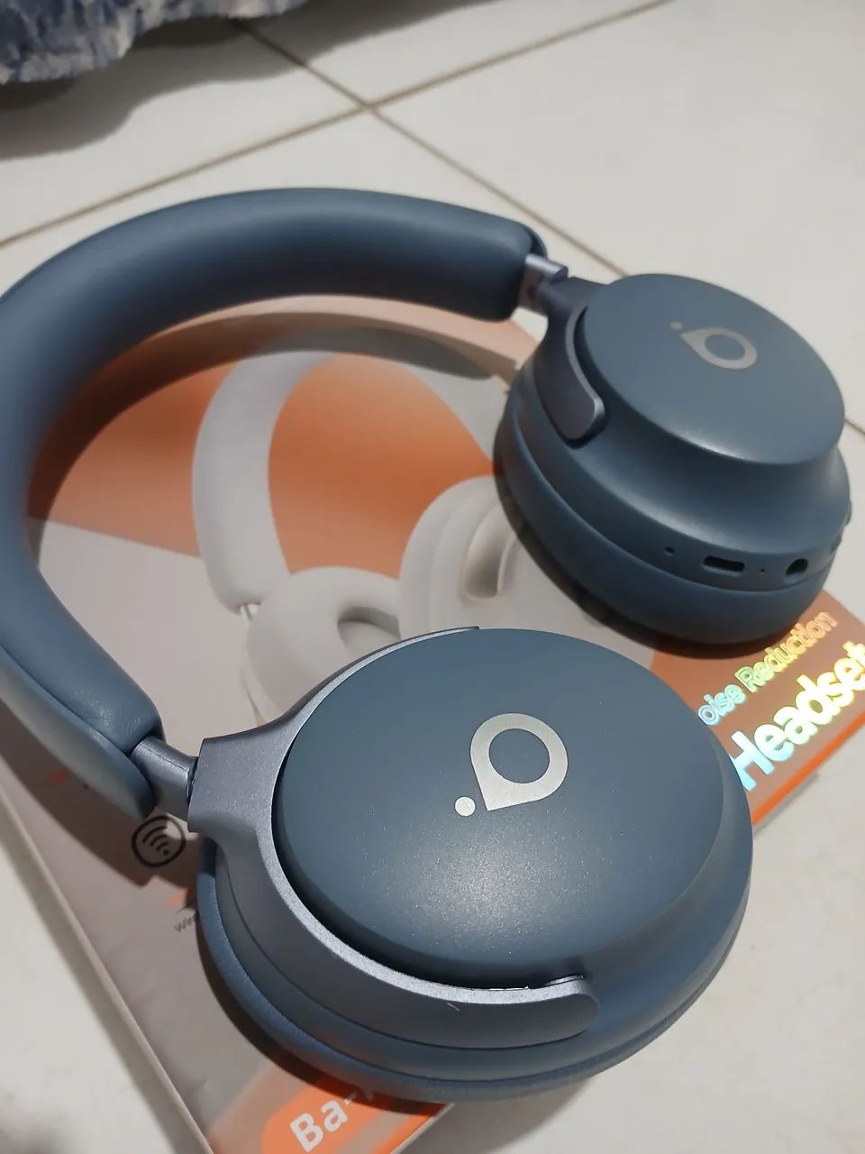 Fone Bluetooth basike (valor negociável) - Foto 2