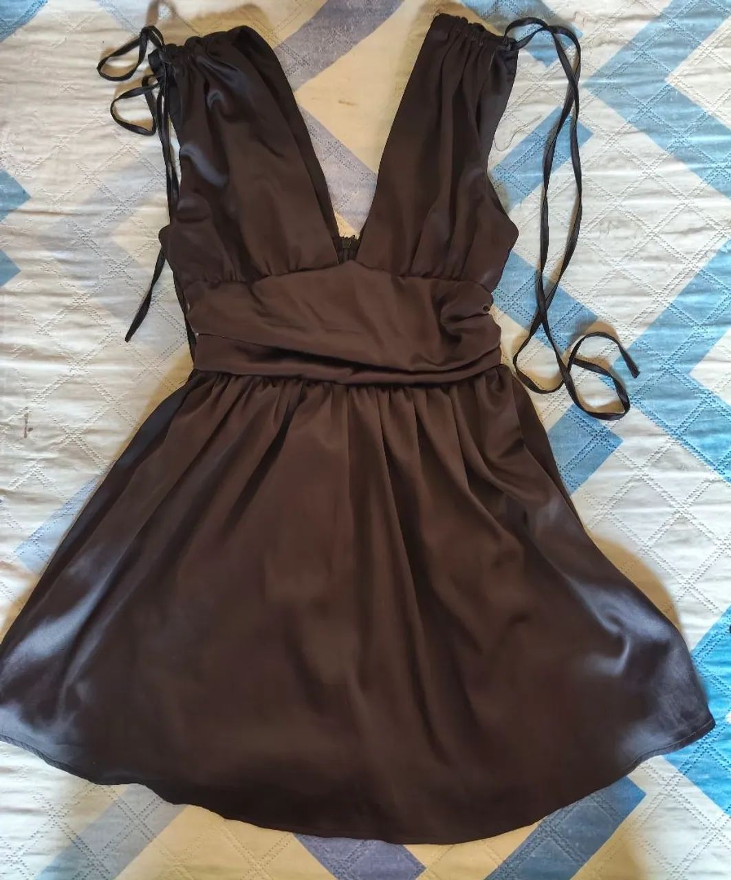 Vestido cetim preto PP