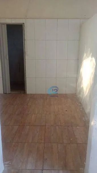 Renda Garantida! 4 Kitnets + 2 Casas no Mesmo Terreno - Foto 4
