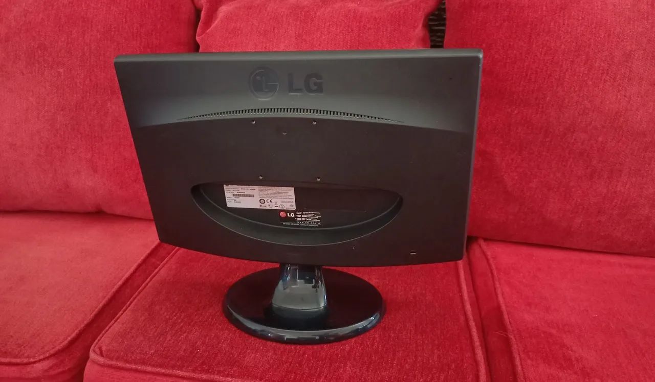 Monitor 19 polegadas LG entrada VGA - Foto 2