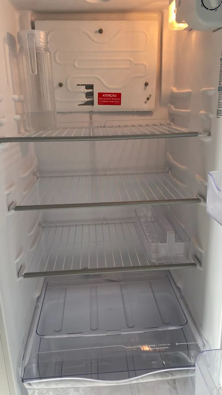 Geladeira Eletrolux 260l  - Foto 2