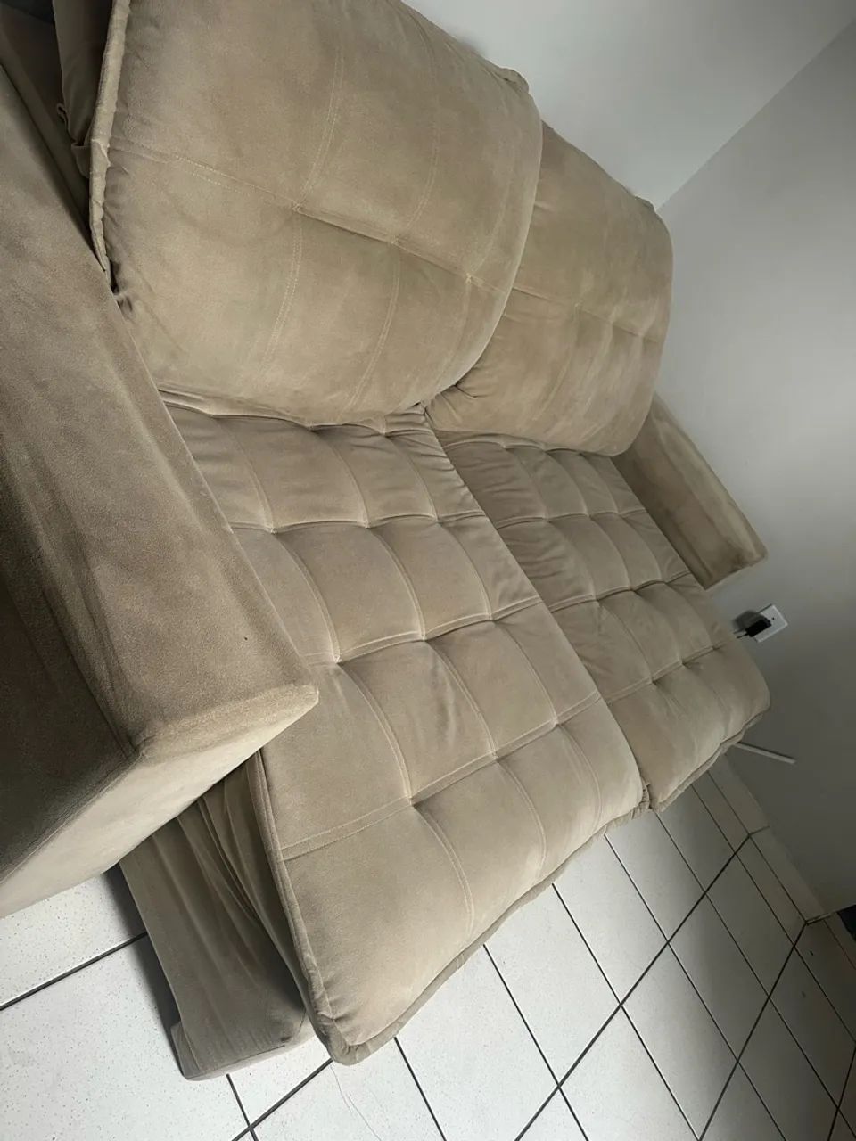 Sofá retrátil 3 lugares  - Foto 4