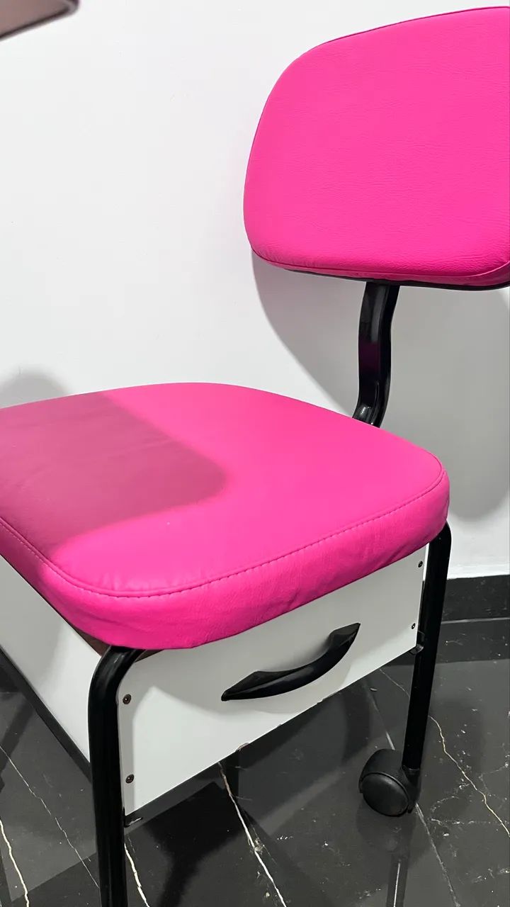 Cadeira nova para manicure  - Foto 2