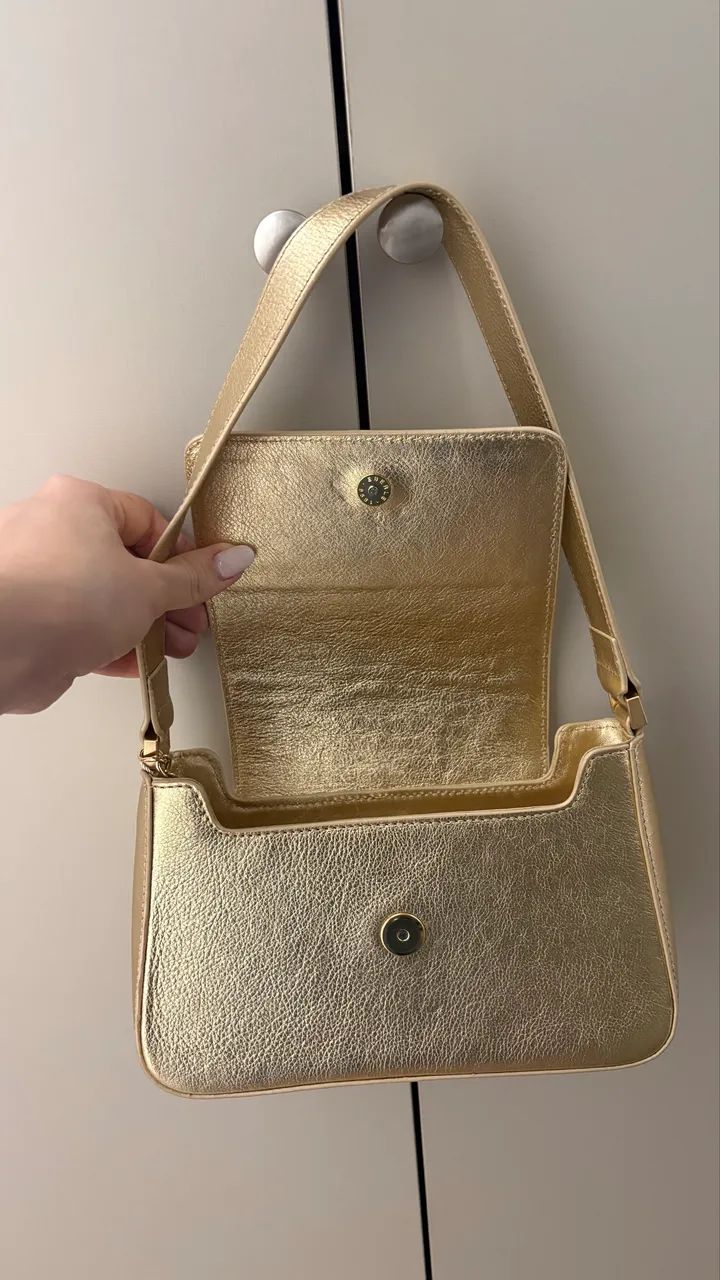 Bolsa Dourada Arezzo - Foto 4