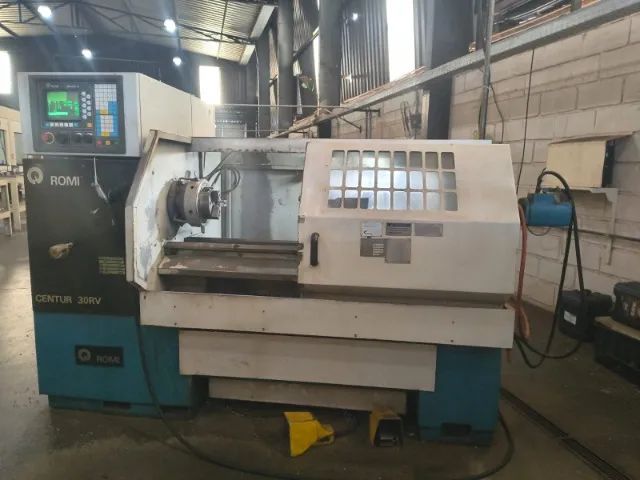 TORNO CNC ROMI CENTUR 30RV - MACH 8