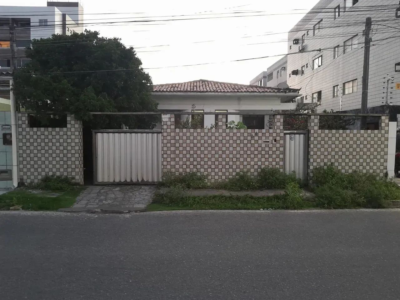 Casa no Bancários , localização privilegiada