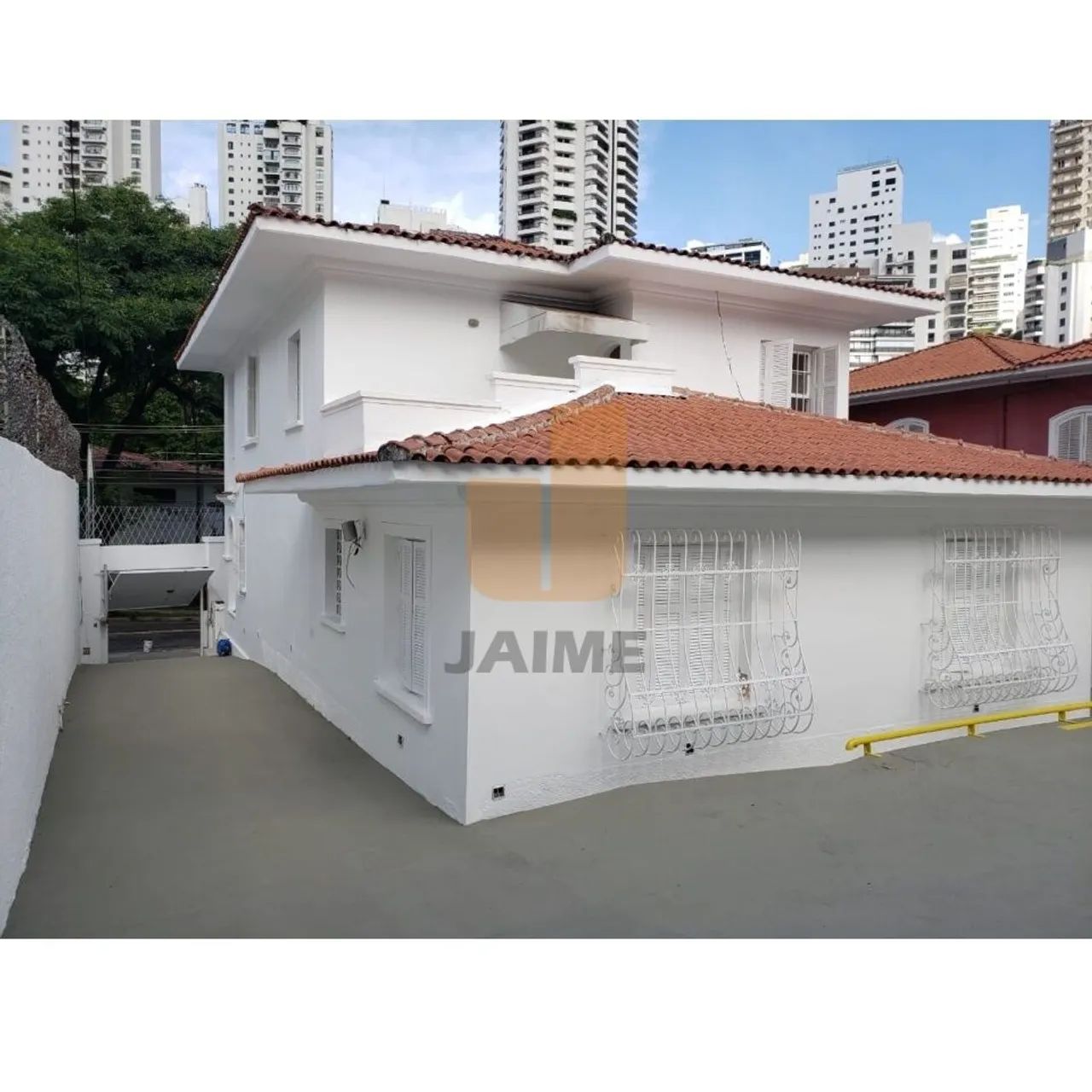 Casa com 450 m² no bairro Pacaembu