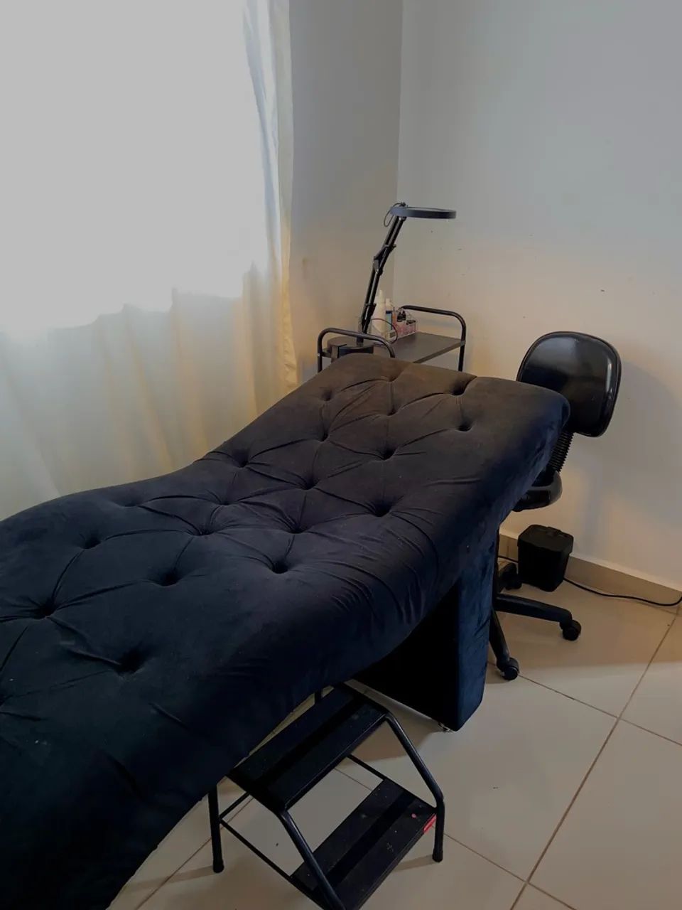 Maca + carrinho auxiliar de estética 